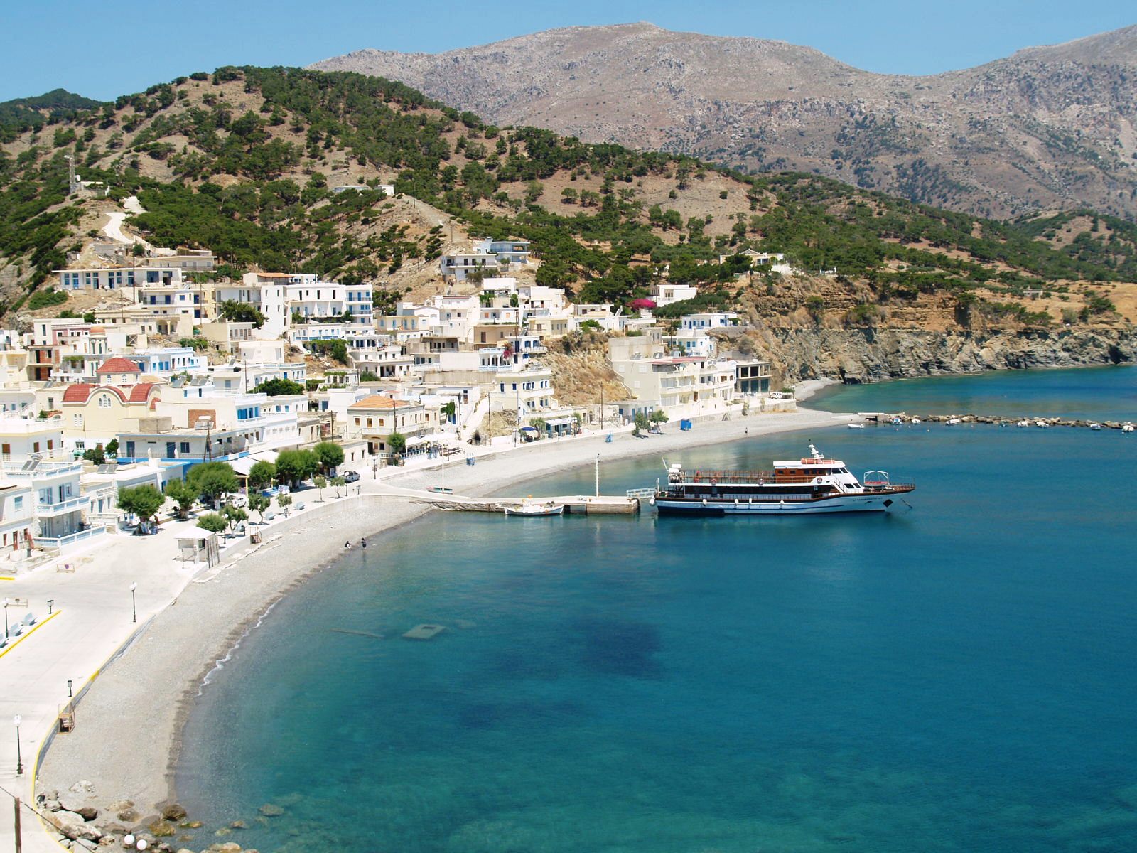 ΝΤΟΡΑΝΑ ΔΙΑΜΕΡΙΣΜΑΤΑ