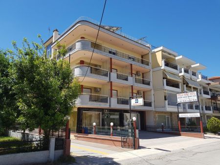 Stella Family Apartments