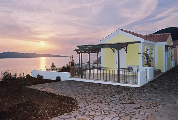 Cavos Sunset View Cottages