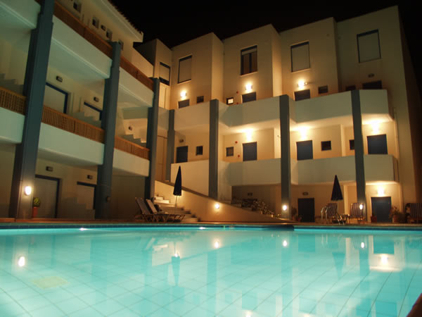 Yacinthos Hotel Apartments